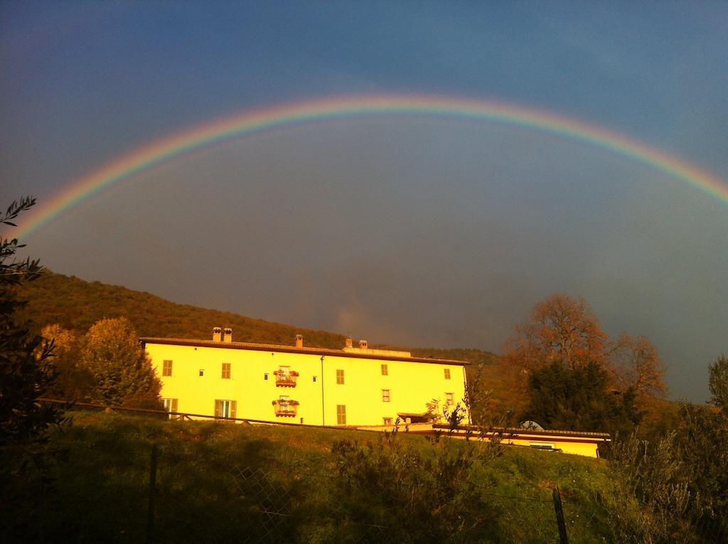 Capodacqua  Agriturismo Villa Gabbiano מראה חיצוני תמונה