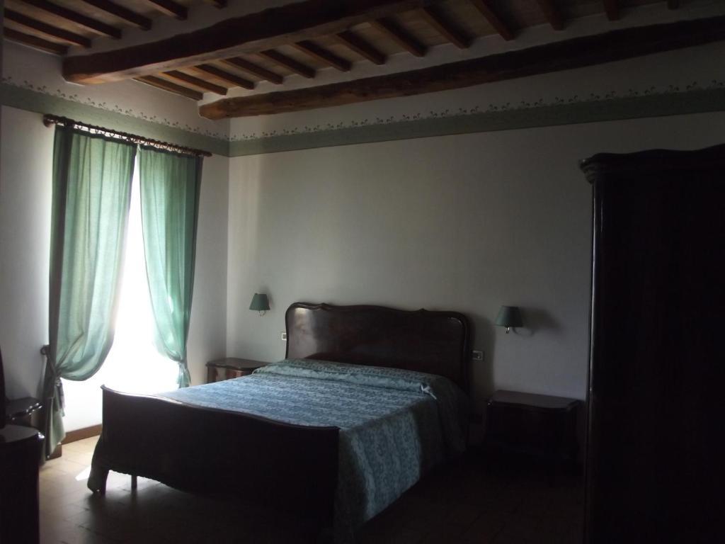 Capodacqua  Agriturismo Villa Gabbiano חדר תמונה