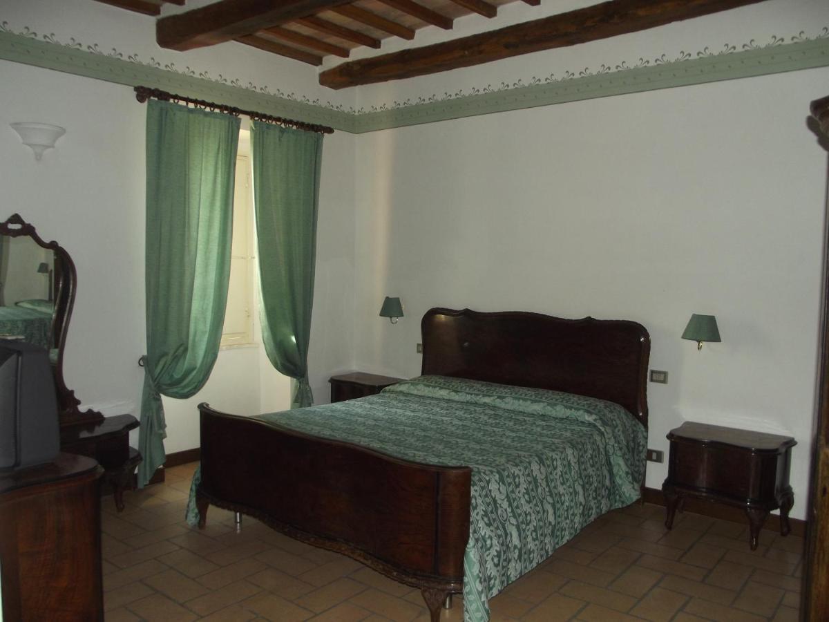 Capodacqua  Agriturismo Villa Gabbiano חדר תמונה